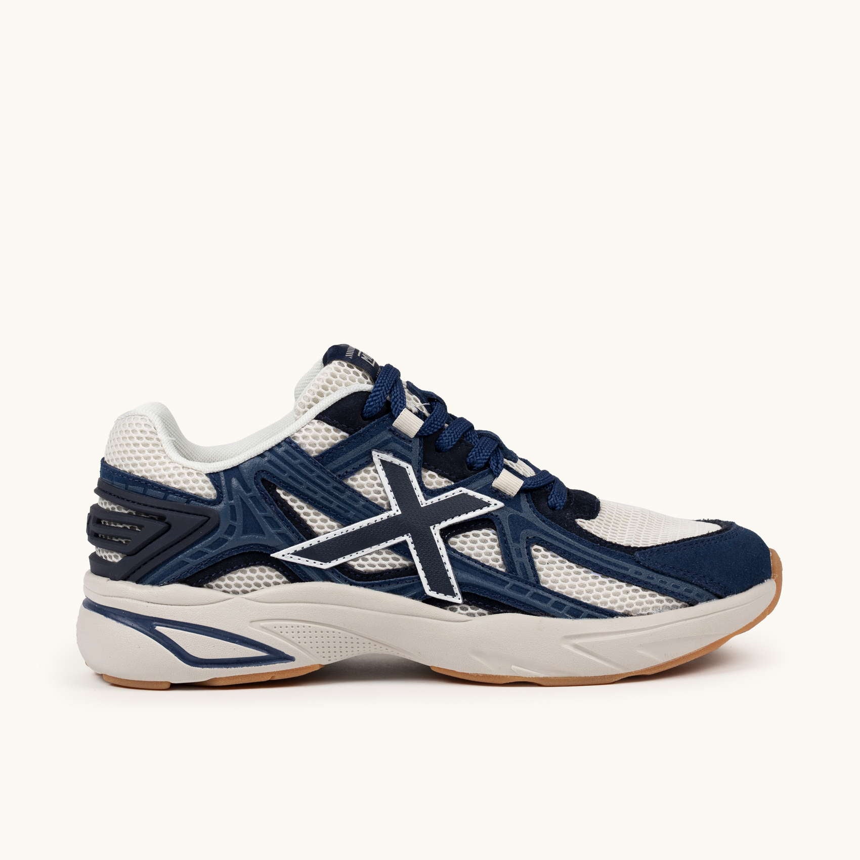 M2000 Sneaker Man