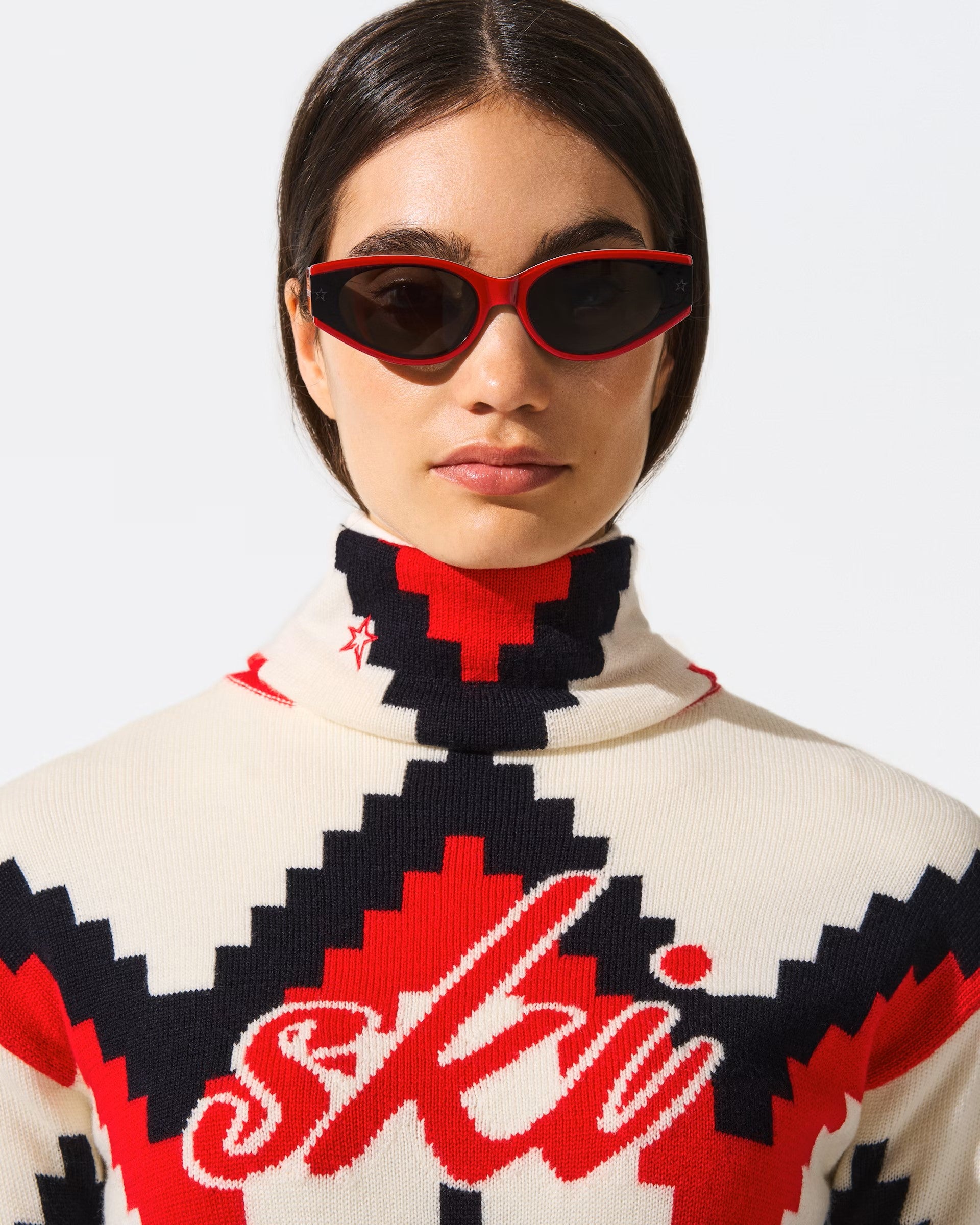 Chevron Roll Neck Sweater W