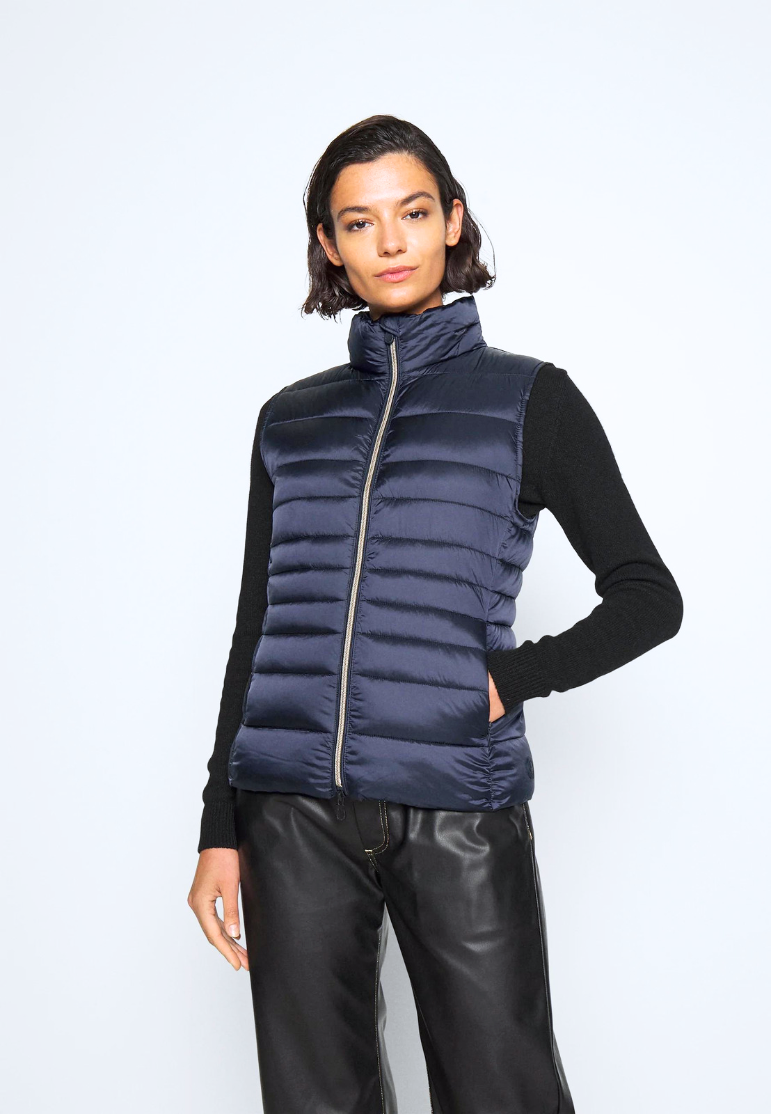 Lynn Vest W