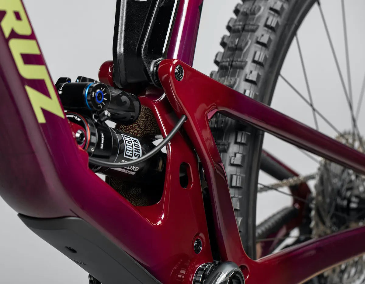 Hightower 3 S/Carbon C/29"