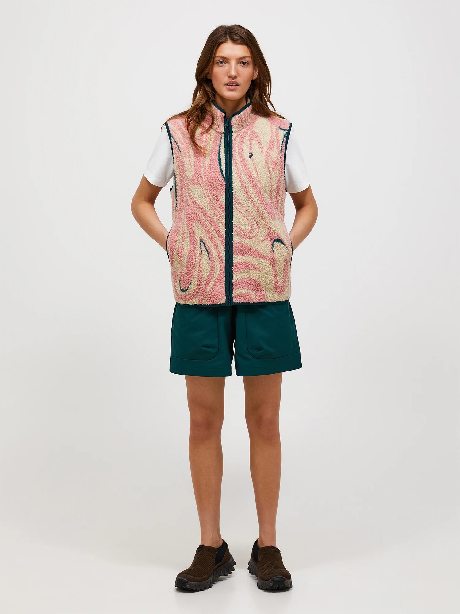 Graphic Pile Vest Wmn