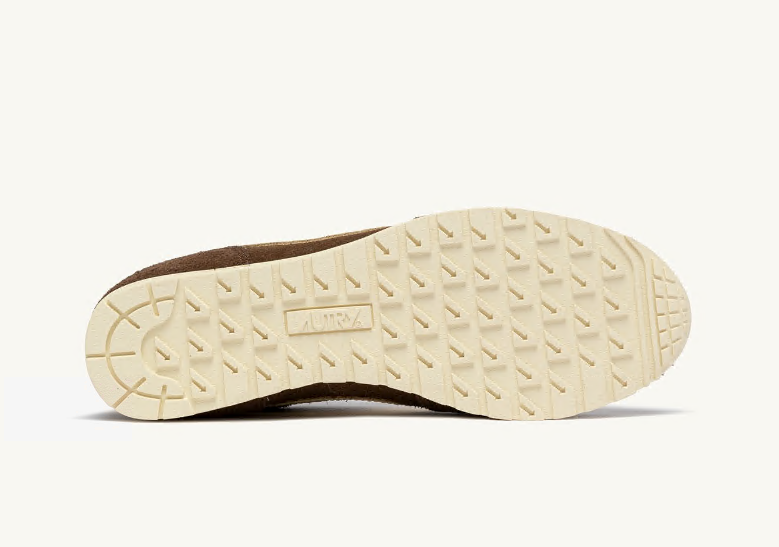 Windspin Low in Tundra and Rutabaga Suede Wmn